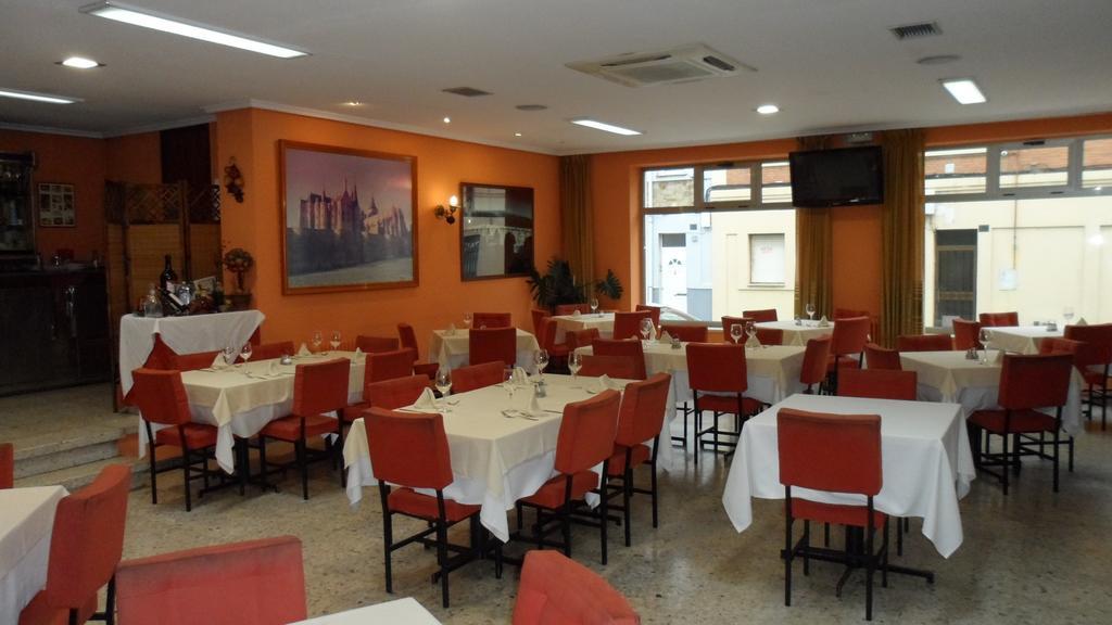 Hostal Coruna Astorga Ngoại thất bức ảnh