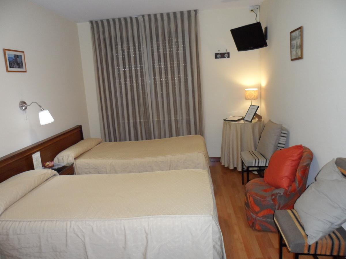 Hostal Coruna Astorga Ngoại thất bức ảnh