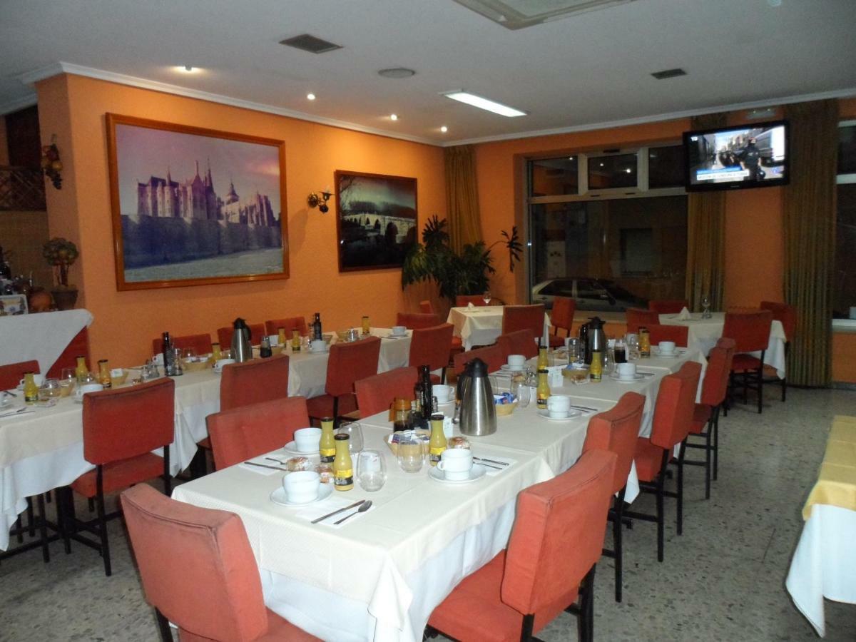 Hostal Coruna Astorga Ngoại thất bức ảnh